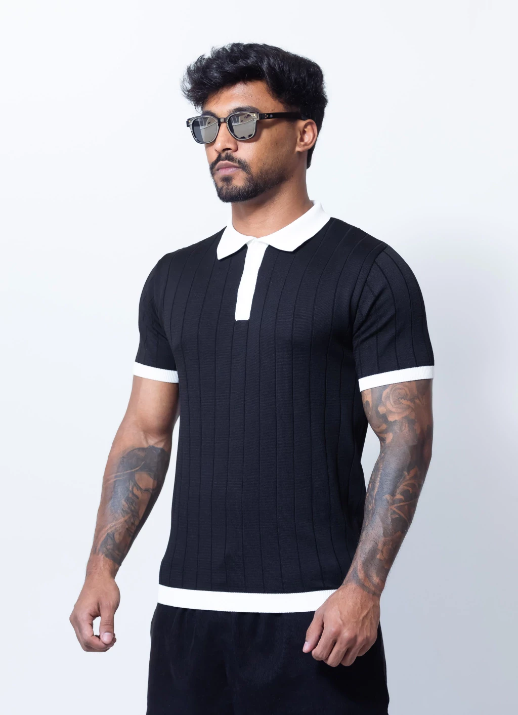 POLO CANELADA PRETA GOLA